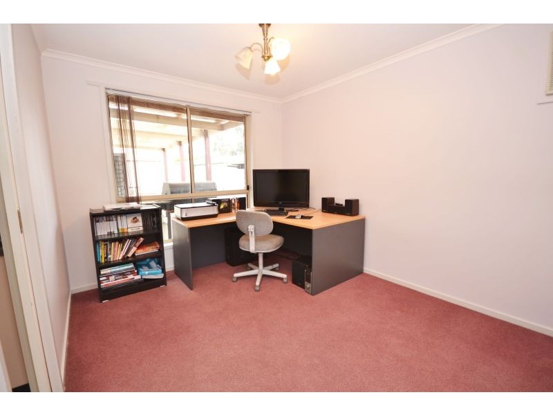 9 Regina Street, Mitchell Park VIC 3355