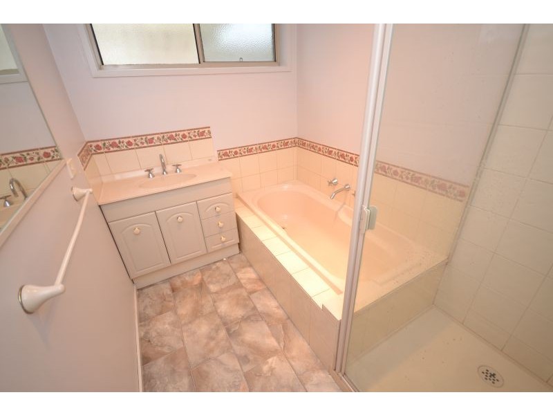 9 Regina Street, Mitchell Park VIC 3355