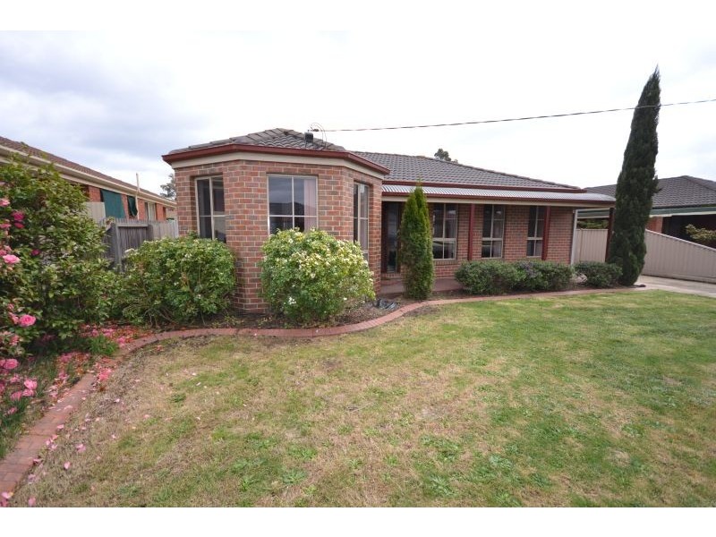 9 Regina Street, Mitchell Park VIC 3355