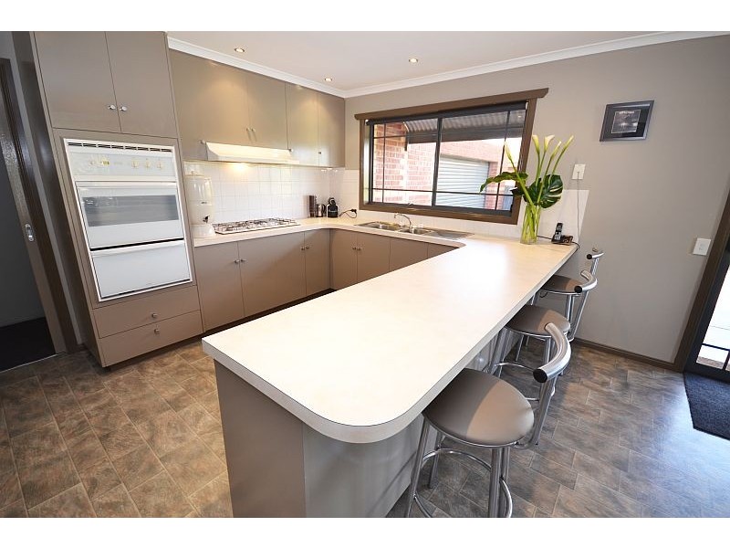 39 Shari Drive, Delacombe VIC 3356