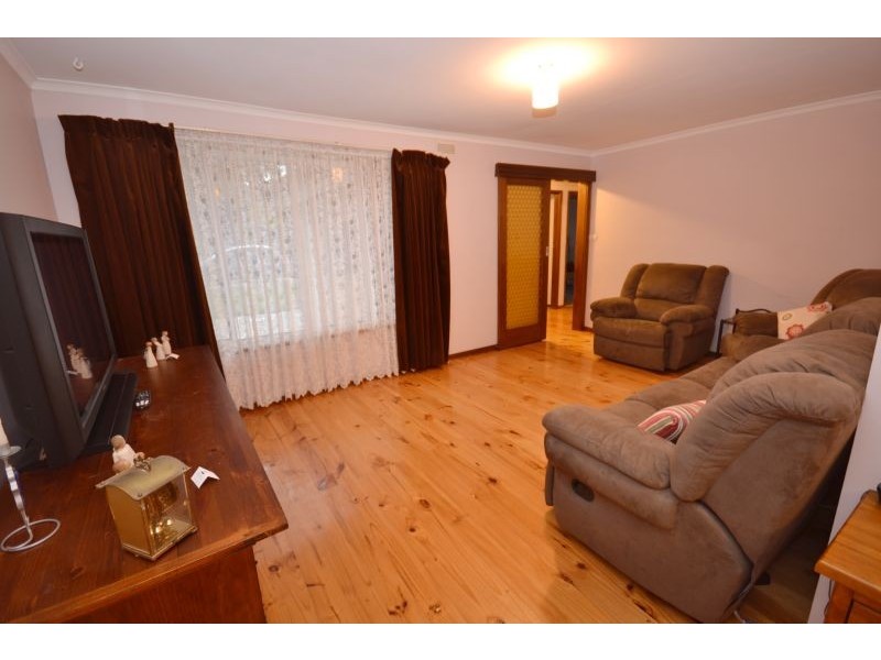 30 Club Crescent, Invermay Park VIC 3350