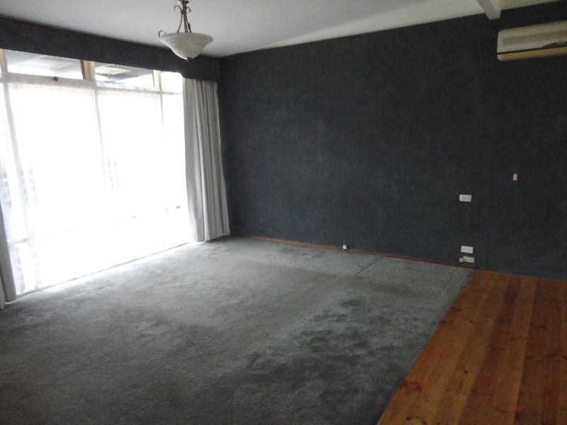 10 Waldemar Street, Wendouree VIC 3355