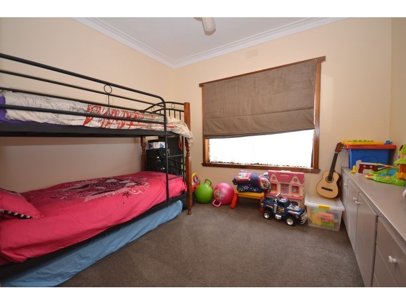 19 Gale Street, Canadian VIC 3350