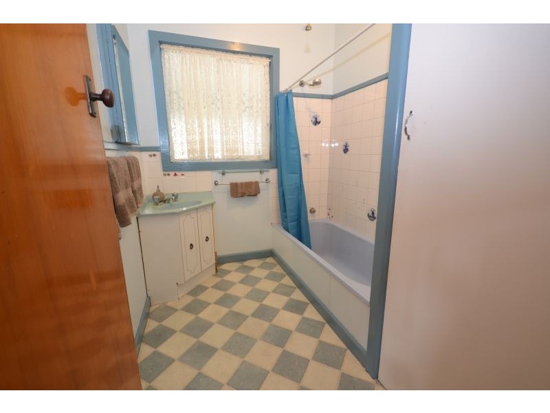 19 Gale Street, Canadian VIC 3350