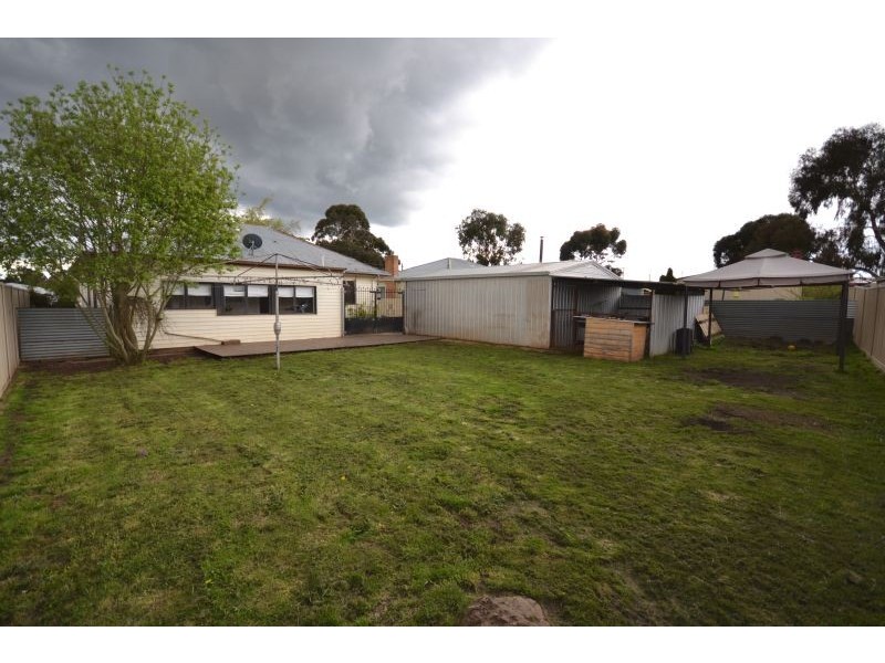 19 Gale Street, Canadian VIC 3350