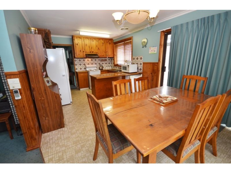 7 Lewis Court, Sebastopol VIC 3356