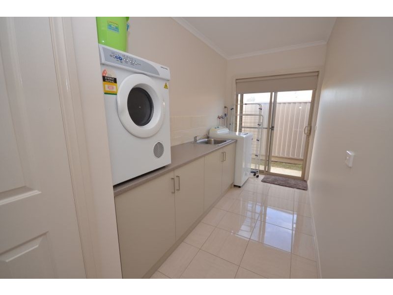 24 Ilvia Way, Sebastopol VIC 3356