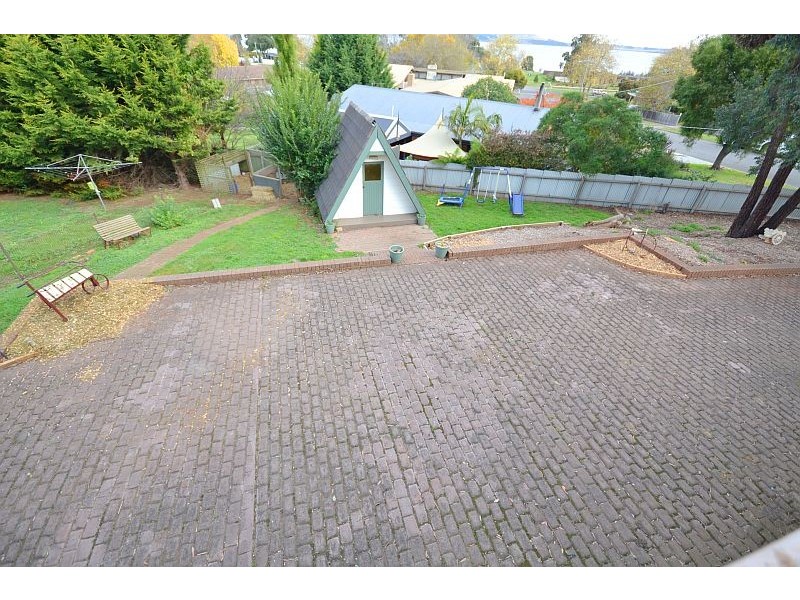 110 Church Street, Learmonth VIC 3352