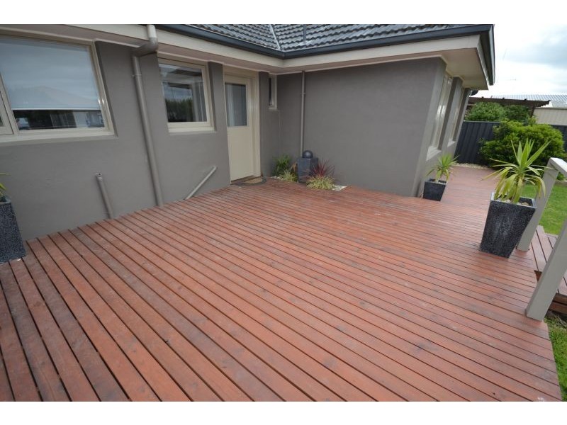 26 Eton Street, Wendouree VIC 3355