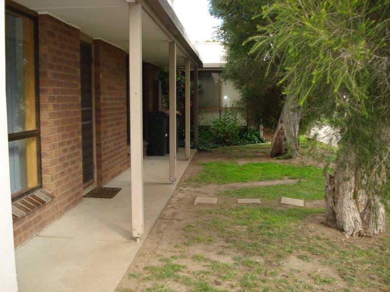 4/3 Hopkin Court, Sebastopol VIC 3356