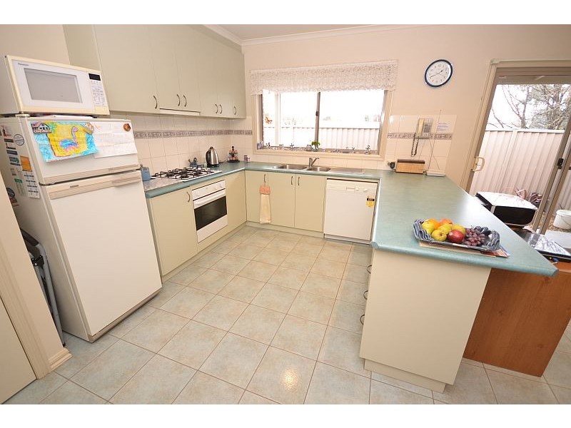 2a Oliver Street, Ballarat VIC 3350