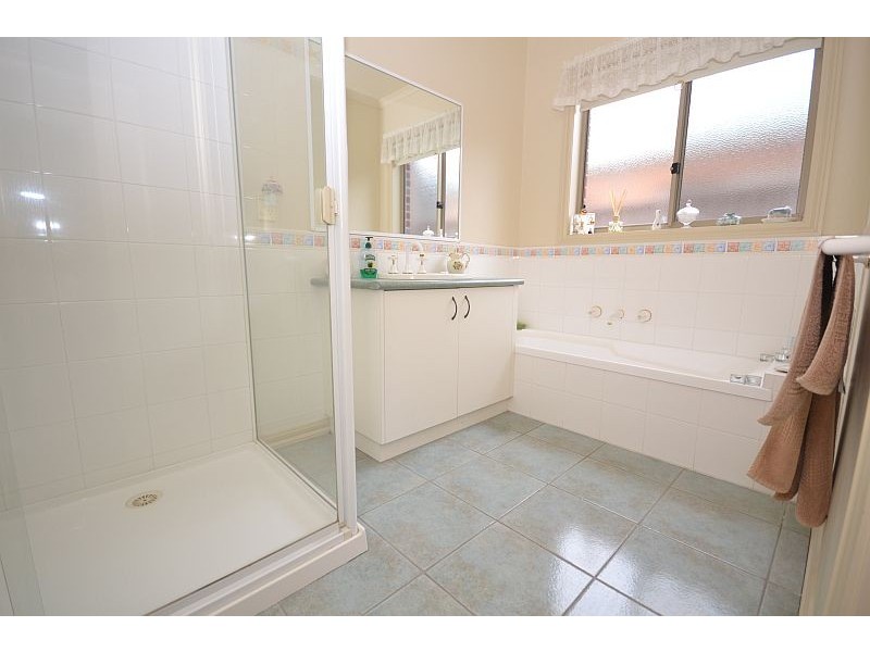 2a Oliver Street, Ballarat VIC 3350