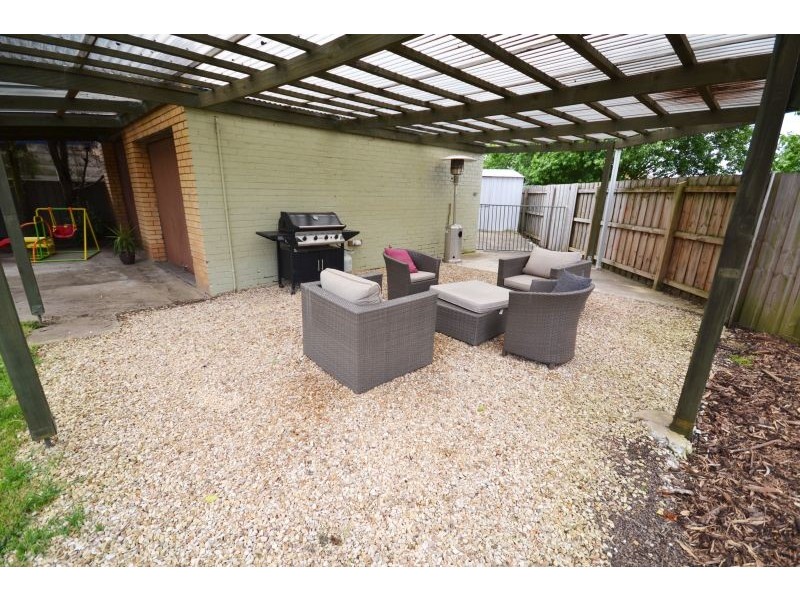 34 Oak Street, Wendouree VIC 3355