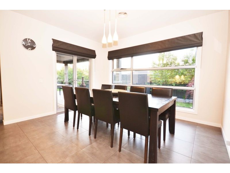 1903 Sturt Street, Alfredton VIC 3350