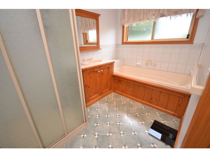 18 Tait Street, Delacombe VIC 3356