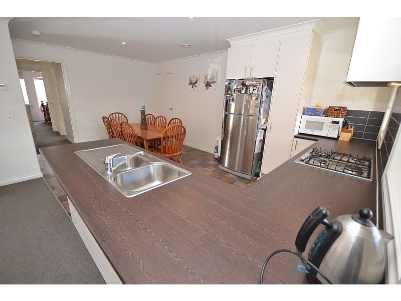 15 Oscar Drive, Sebastopol VIC 3356