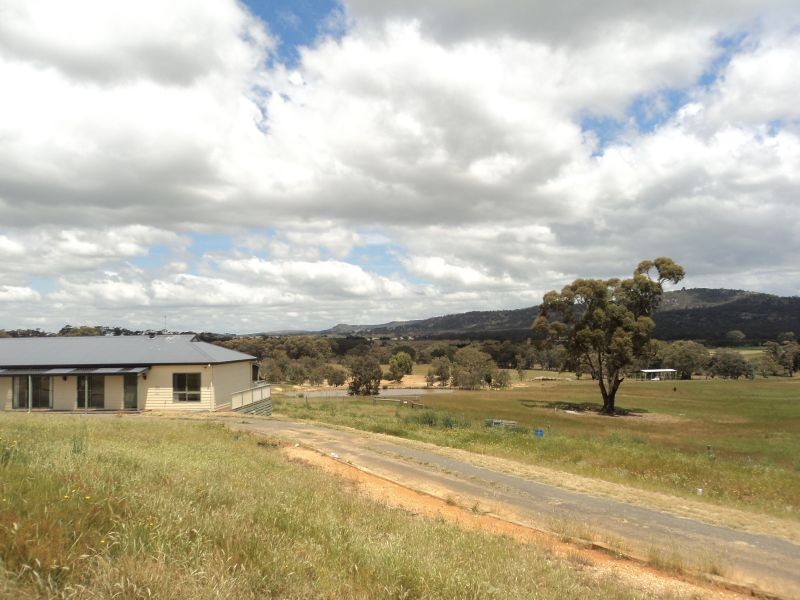 165 Kierces Road, Clunes VIC 3370