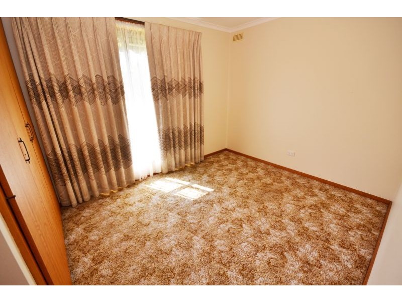 34 Cromwell Street, Sebastopol VIC 3356