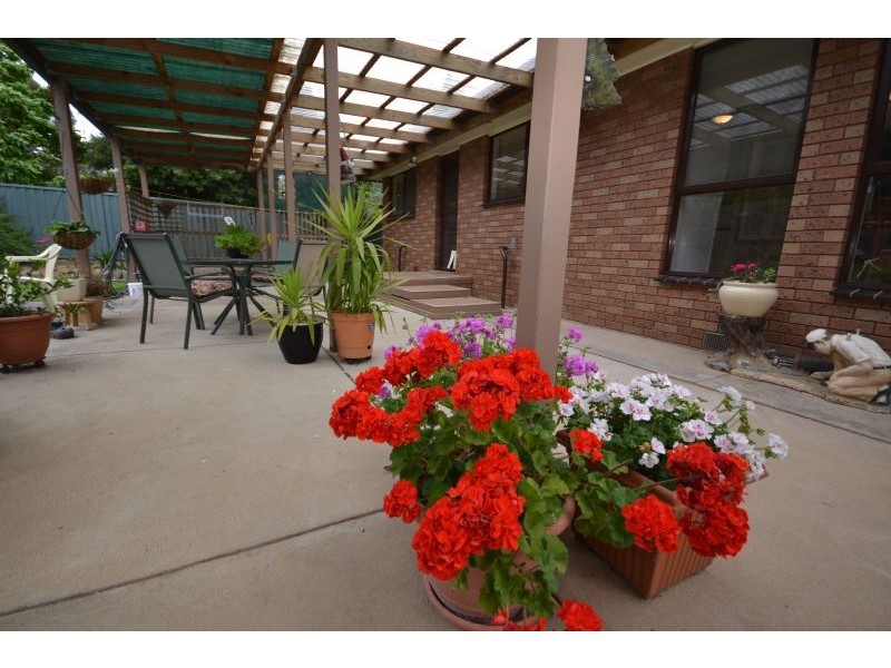 10 Caddy Drive, Creswick VIC 3363