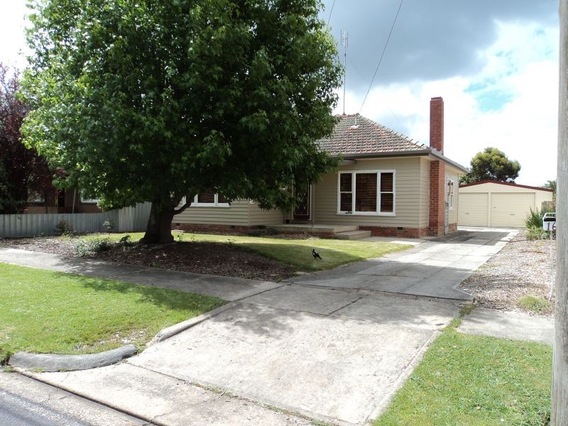 16 College Street, Wendouree VIC 3355