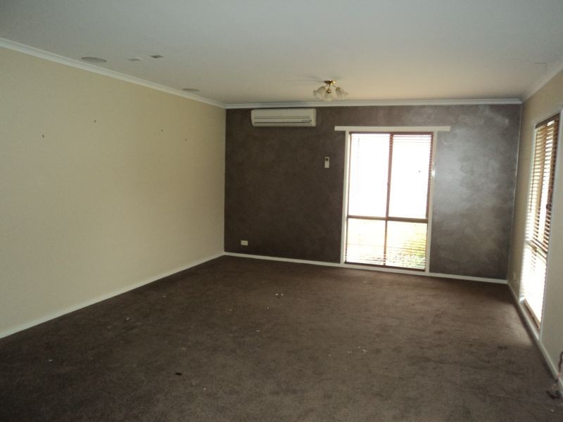 14 Parslow Road, Ross Creek VIC 3351