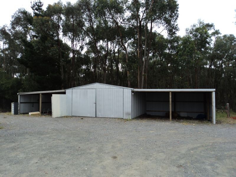 14 Parslow Road, Ross Creek VIC 3351