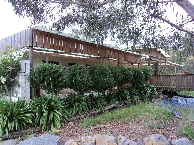14 Parslow Road, Ross Creek VIC 3351
