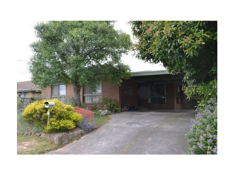 93 Grandview Grove, Wendouree VIC 3355