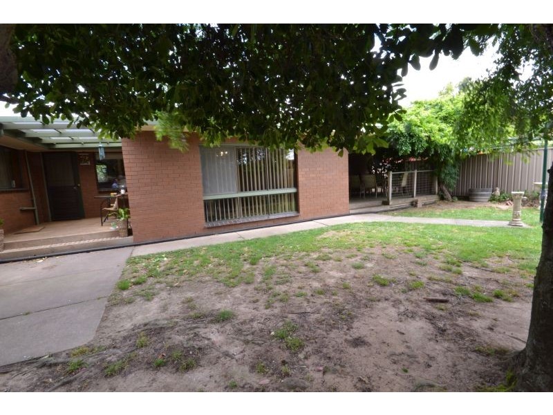 93 Grandview Grove, Wendouree VIC 3355