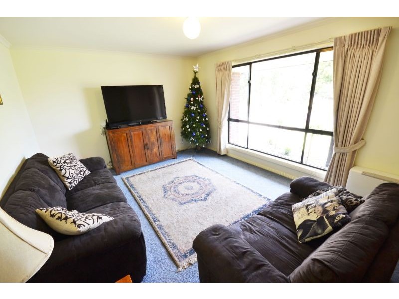 5 McAuley Drive, Brown Hill VIC 3350