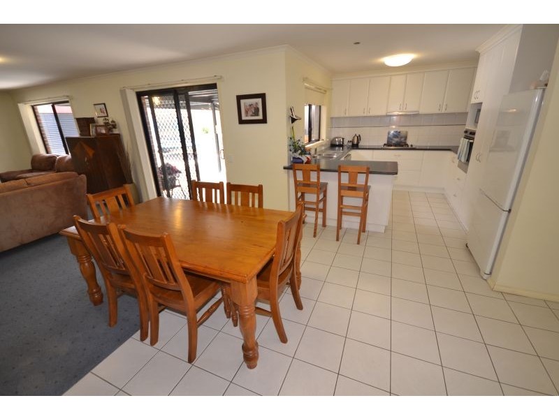 5 McAuley Drive, Brown Hill VIC 3350