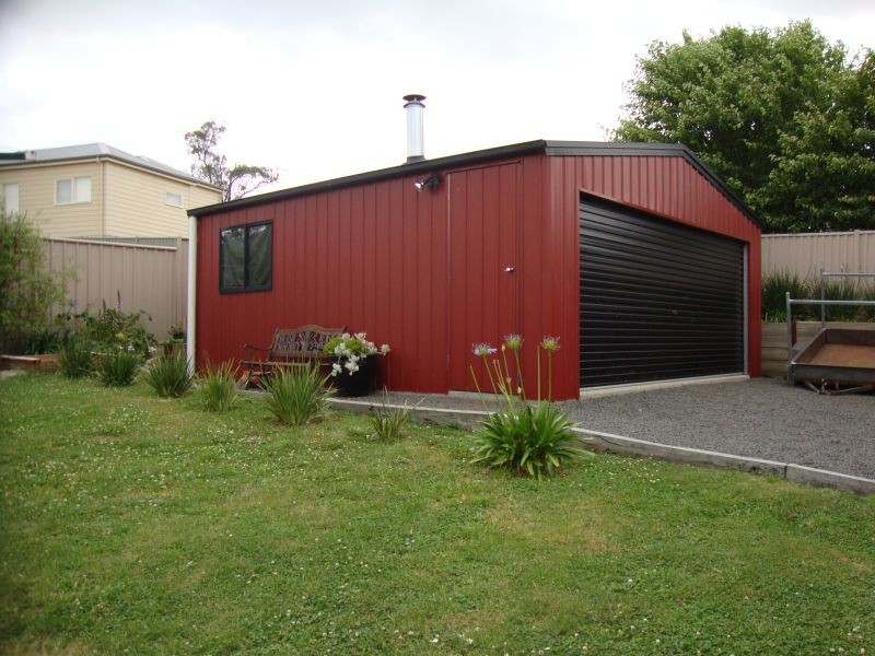 5 McAuley Drive, Brown Hill VIC 3350