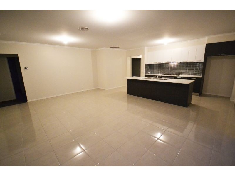 42 Chase Boulevard, Alfredton VIC 3350