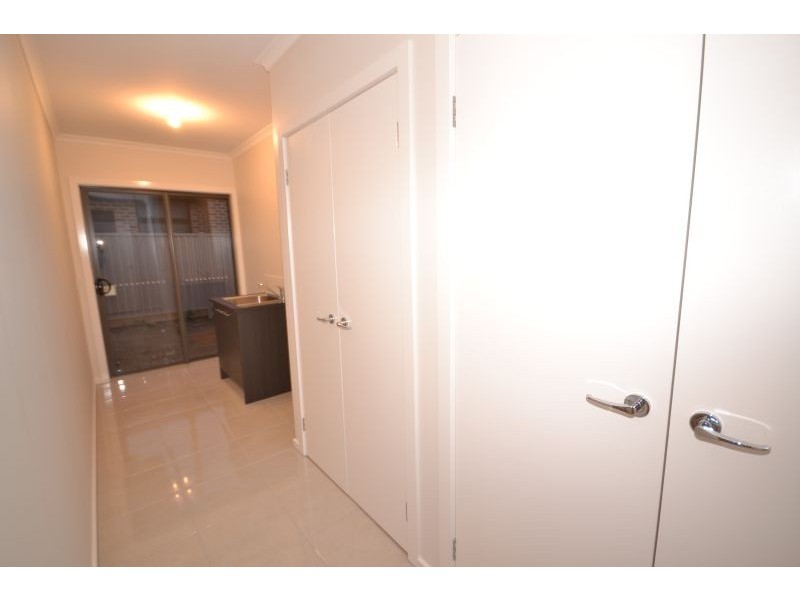 42 Chase Boulevard, Alfredton VIC 3350