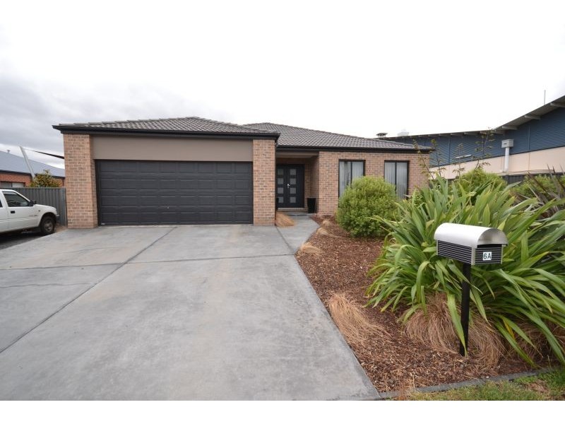 6a Creek Street, Miners Rest VIC 3352