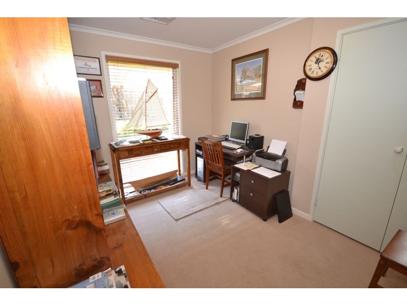 1 Edols Street, Ballan VIC 3342