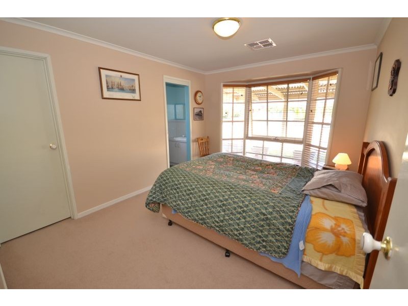 1 Edols Street, Ballan VIC 3342