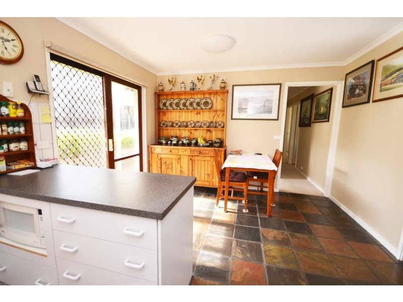 1 Edols Street, Ballan VIC 3342