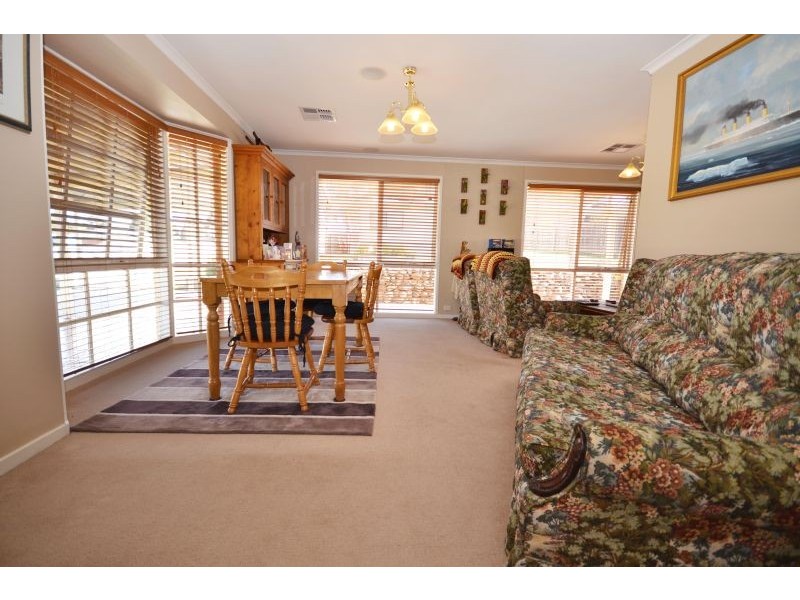 1 Edols Street, Ballan VIC 3342