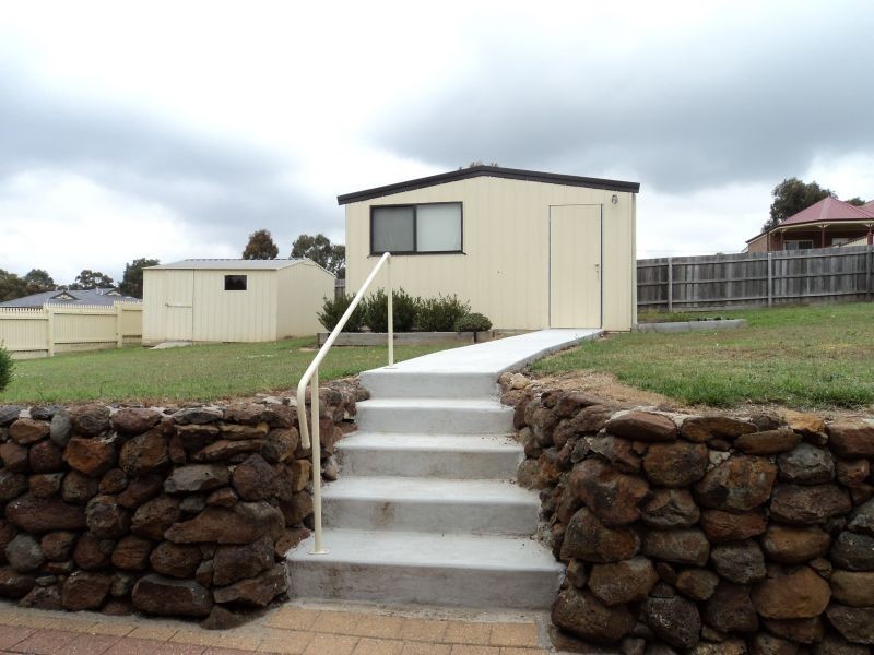 1 Edols Street, Ballan VIC 3342