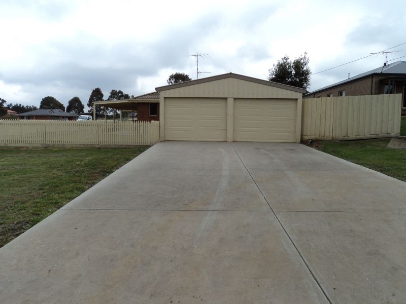1 Edols Street, Ballan VIC 3342