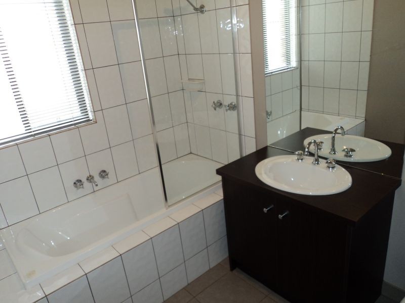 16 Rorey Street, Delacombe VIC 3356