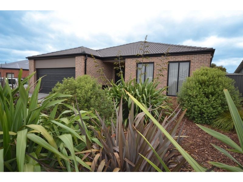 6a Creek Street, Miners Rest VIC 3352