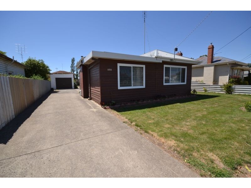 253 Albert Street, Sebastopol VIC 3356