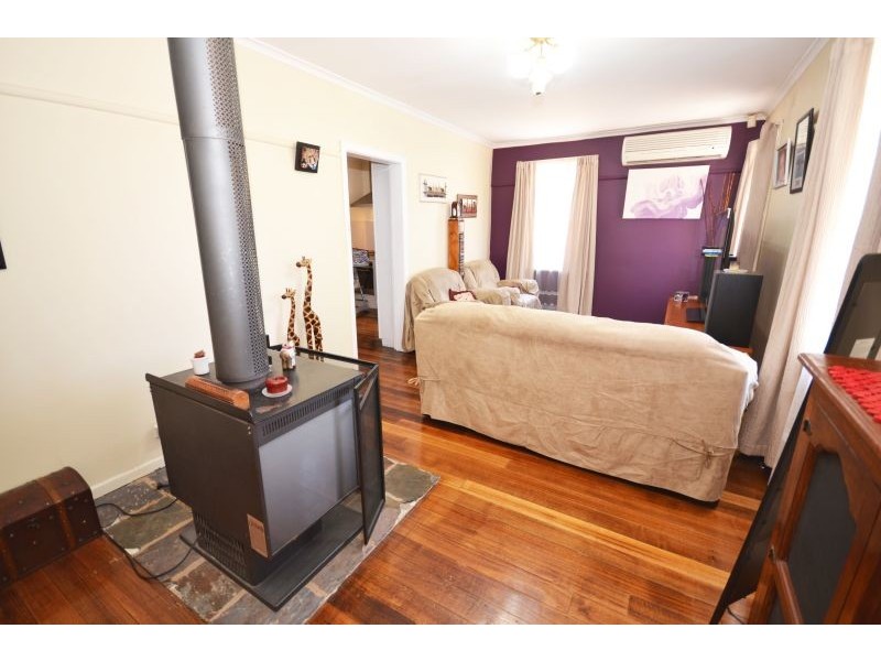 3 Clematis Avenue, Wendouree VIC 3355