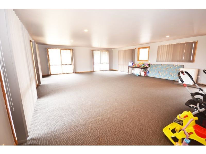 6 Stonier Road, Ross Creek VIC 3351