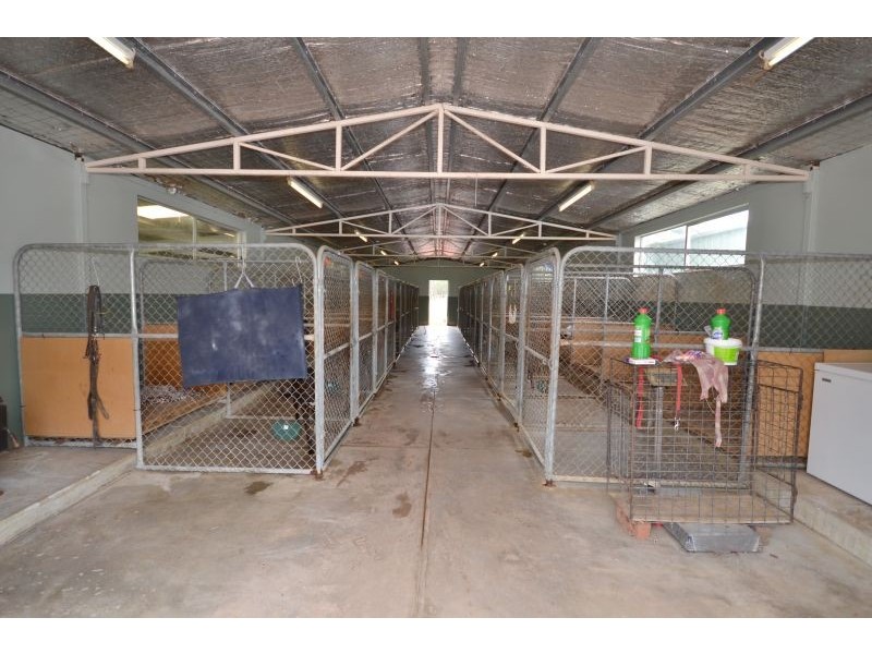 6 Stonier Road, Ross Creek VIC 3351