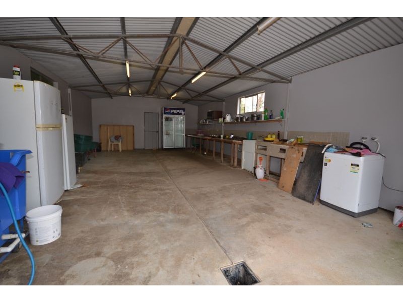 6 Stonier Road, Ross Creek VIC 3351