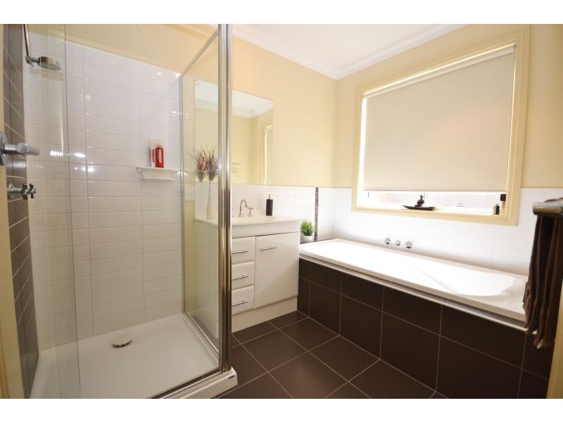 4 Nimble Drive, Delacombe VIC 3356