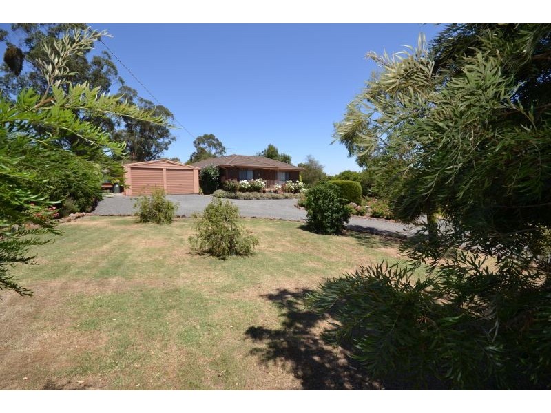 9 Forest Street, Buninyong VIC 3357